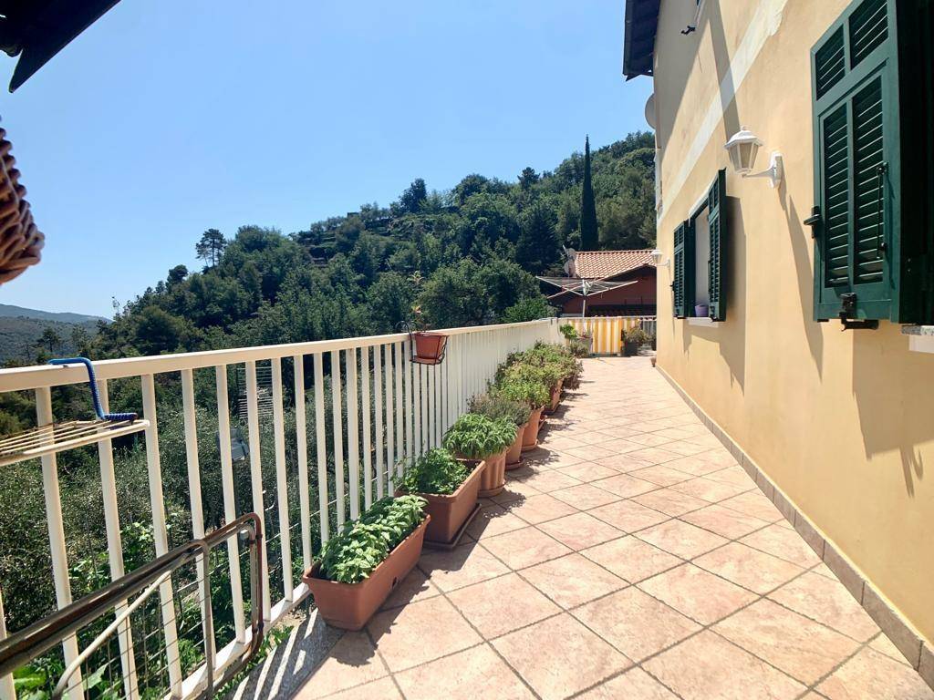 Casa indipendente a Camporosso in zona collinare - Foto 2