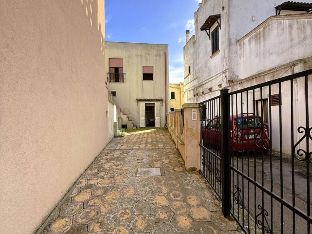 Casa indipendente a Tricase in Via Giorgio Morandi, 20 - Foto 4