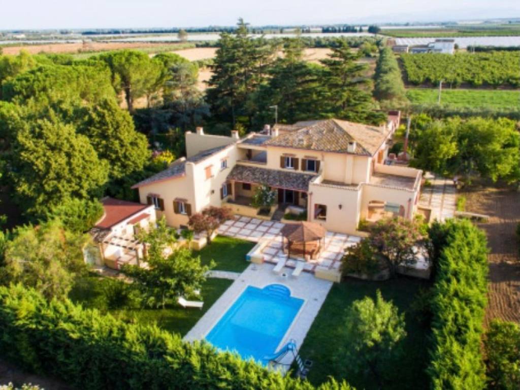 Villa a Pisticci in Strada Provinciale Pisticci-San Basilio - Foto 2