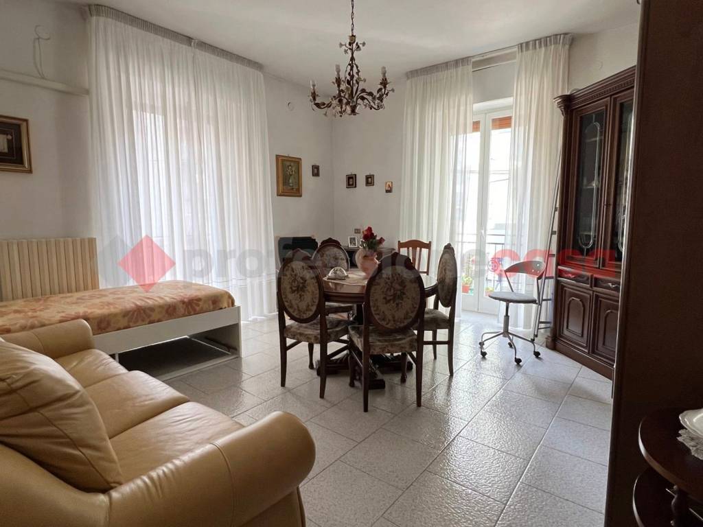 Appartamento a Taranto in via Giovine, 1 - Foto 2