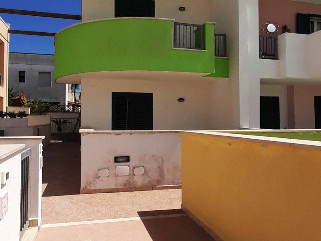 Casa indipendente a Melendugno in Via Massimo D'Antona - Foto 3