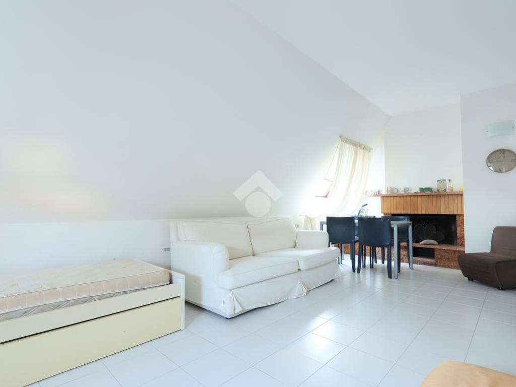 Appartamento a Alba adriatica in Via Garibaldi, 32 - Foto 2