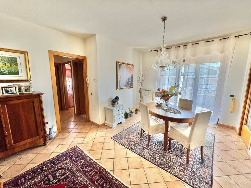 Appartamento a Alba adriatica in Via dei Salici, 1 - Foto 3