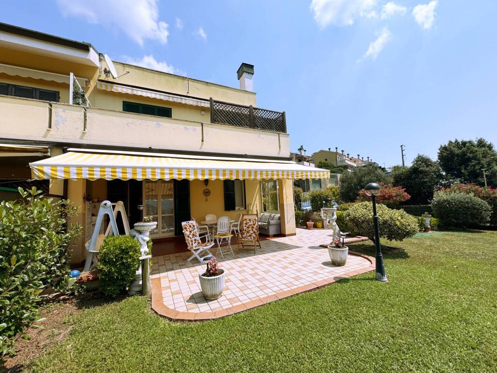 Appartamento a Celle ligure in Via Gameragna, 88 - Foto 2