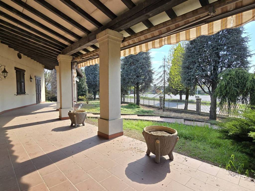 Villa a Grumello cremonese ed uniti in via Circonvallazione, 16 - Foto 3