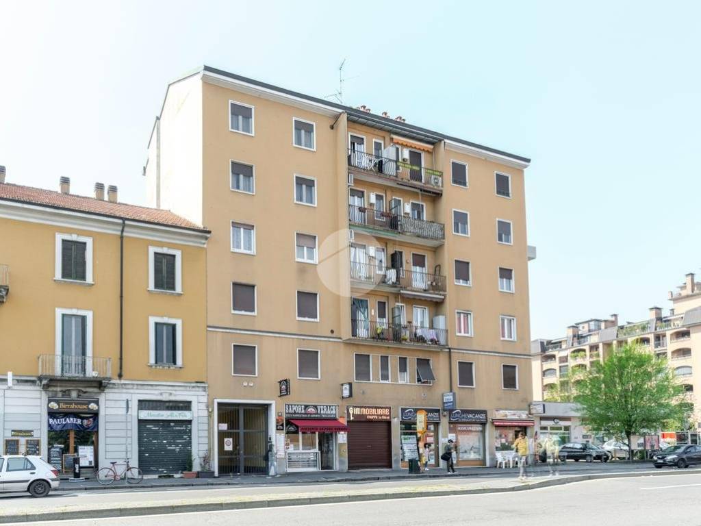 Appartamento a Milano in Via Novara, 99 - Foto 1
