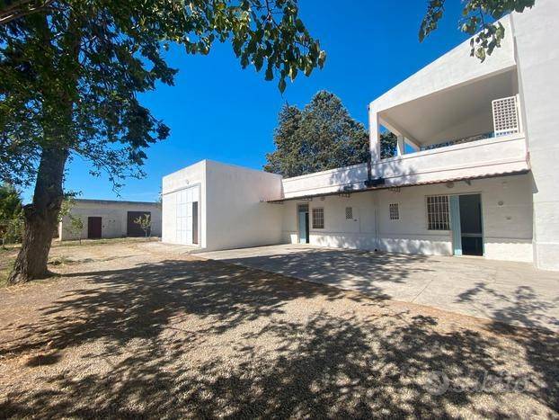 Villa a Bernalda in Strada Provinciale Bernalda - Metaponto, 75012 Bernalda Mt, Italia - Foto 2