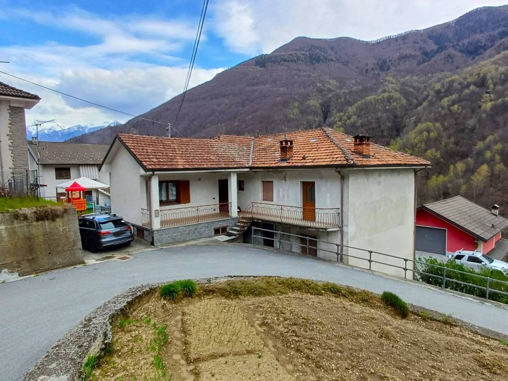 Casa indipendente a Borgomezzavalle in Via Sant'Ambrogio, 6 - Foto 4