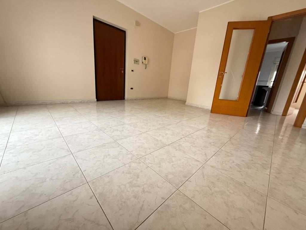 Appartamento a Maddaloni in Via Napoli, 105 - Foto 2
