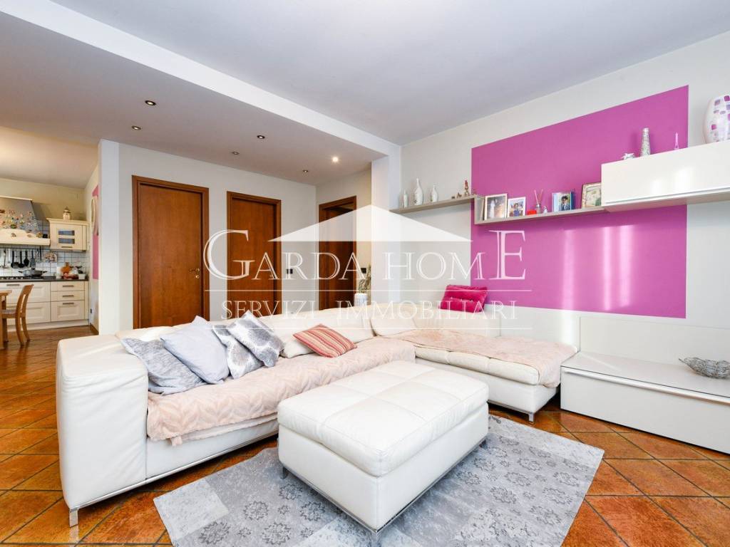 Villa a Desenzano del garda in Via Antonio Gramsci - Foto 2