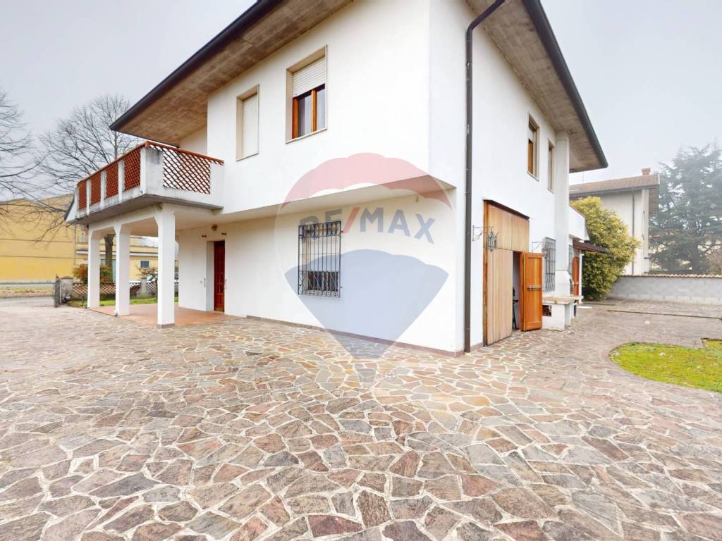 Villa a Casalmaggiore in VIA RAMPONI, 10 - Foto 4