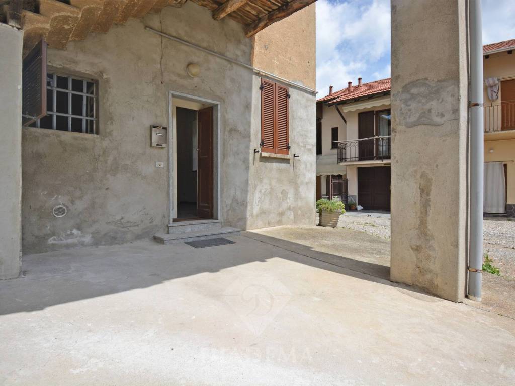 Casa indipendente a Albizzate in Via Roma, 8 - Foto 3