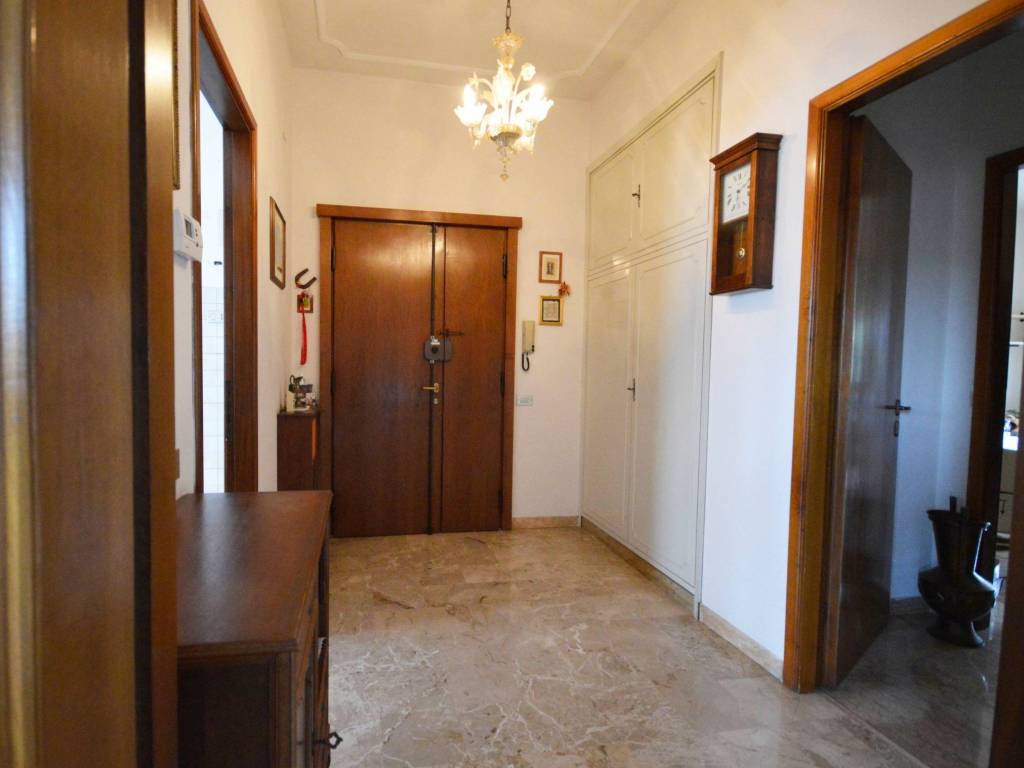 Appartamento a Firenze in Via Antonio Mordini - Foto 2