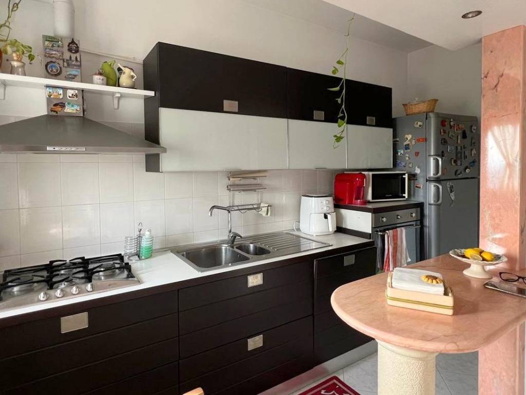 Appartamento a Ceglie messapica in Viale Galileo Galilei - Foto 2