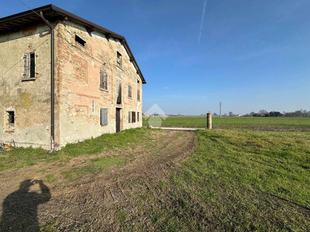 Rustico / casale a Castelnovo di sotto in Via San Leonardo, 28 - Foto 3