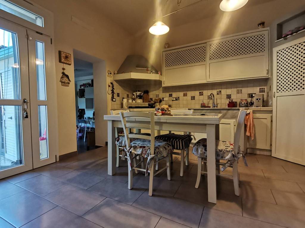 Villa a Prato in Via di Vergaio - Foto 4