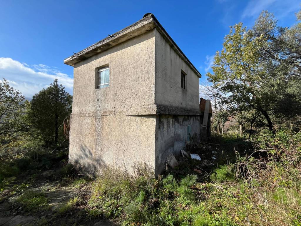 Casa indipendente a Piedimonte etneo in Via castagne - Foto 2