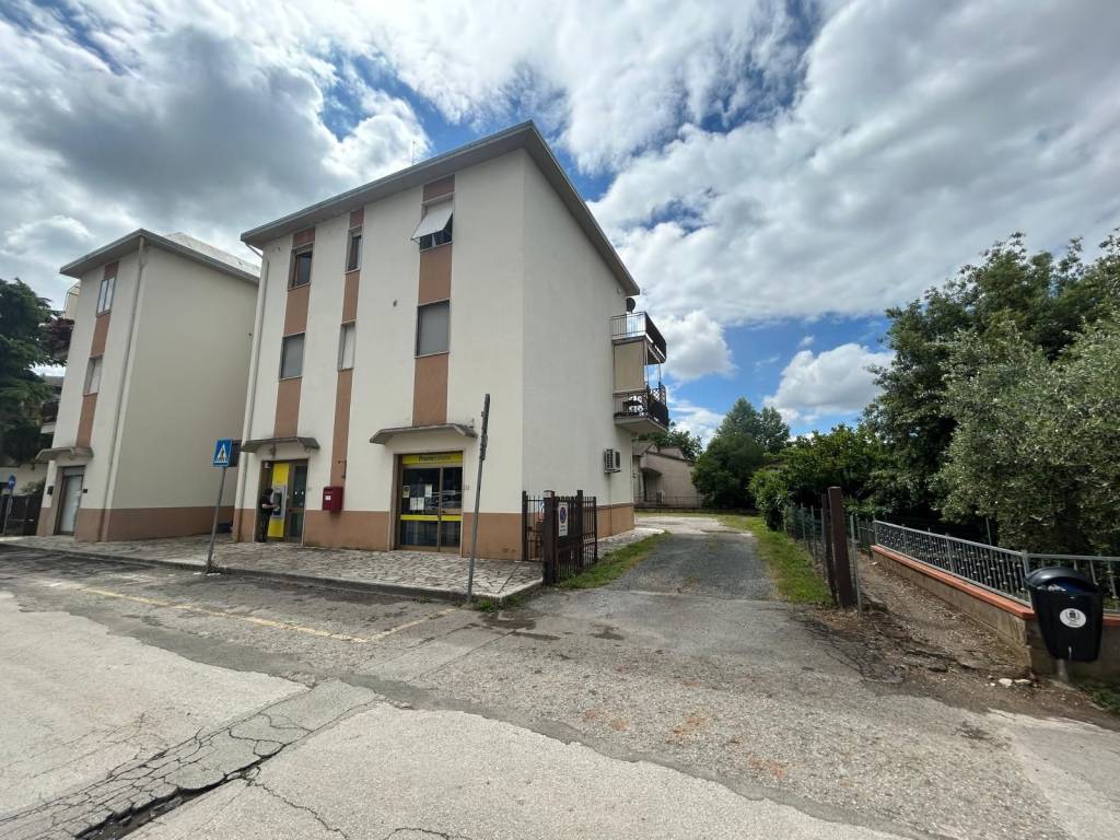 Palazzo / stabile a Roccastrada in Via Liguria - Foto 4