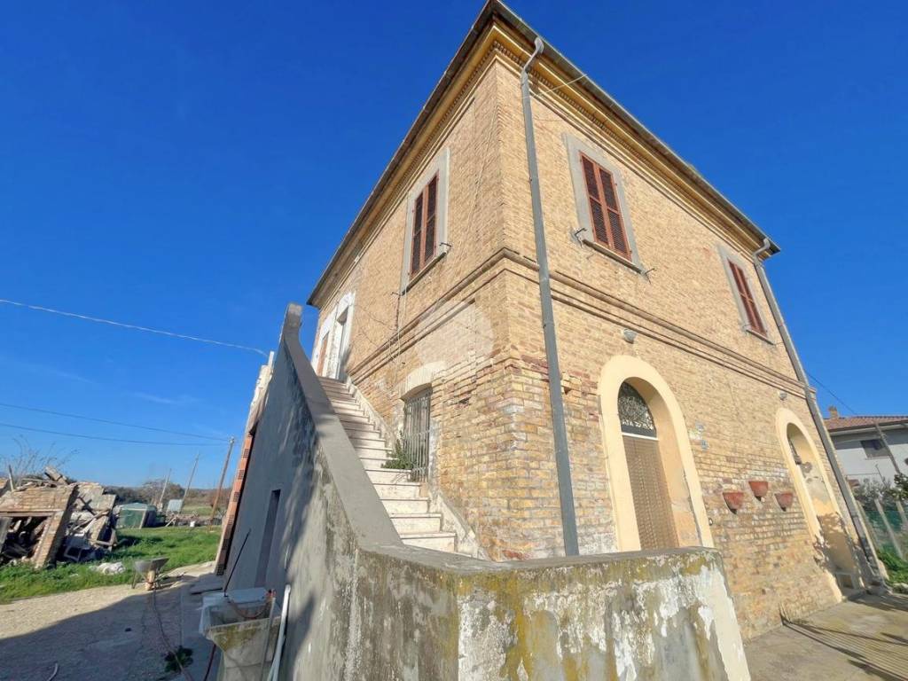 Rustico / casale a Roseto degli abruzzi in Via C. Romualdi, 44 - Foto 2
