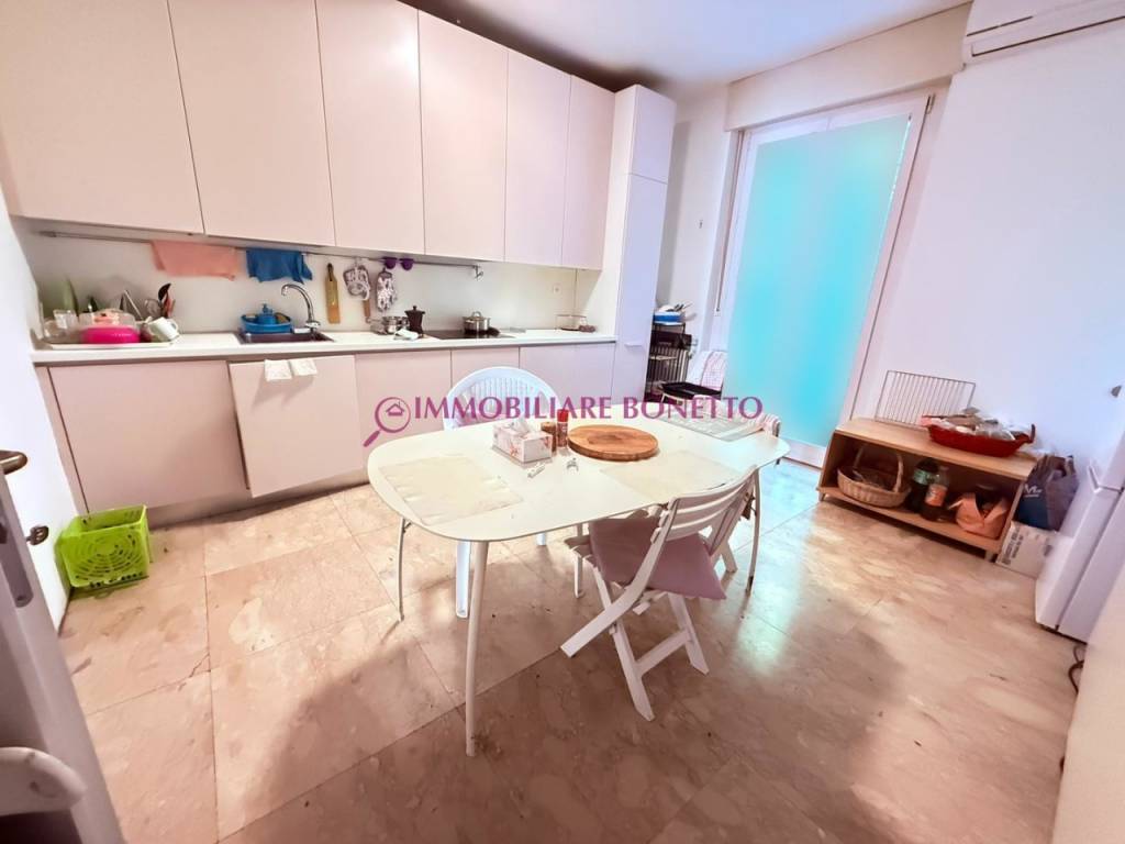 Appartamento a Bolzano in Via Franz von Defregger, 12 - Foto 2