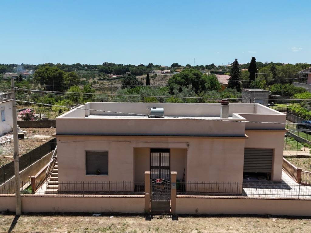 Villa a Avola in CONTRADA AMATURA - Foto 2