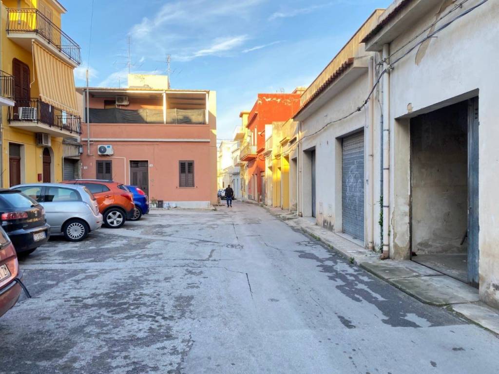 Box / garage a Avola in VIA ANCONA, 4 - Foto 5