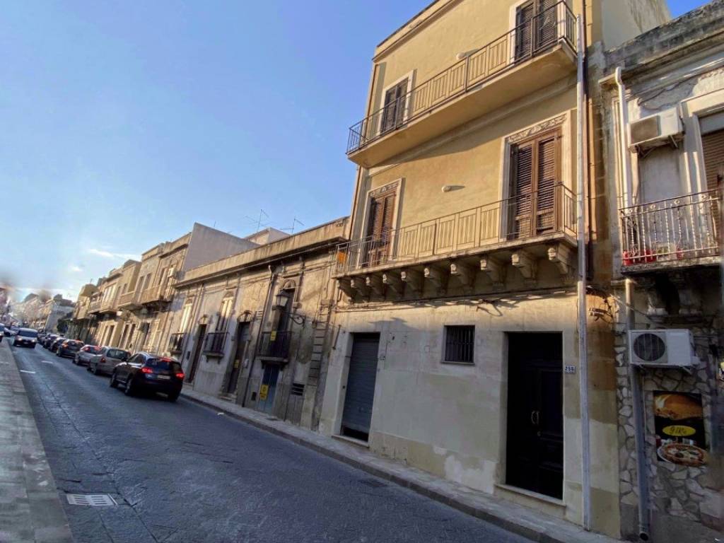 Immobile a Avola in Corso Vittorio Emanuele - Foto 3