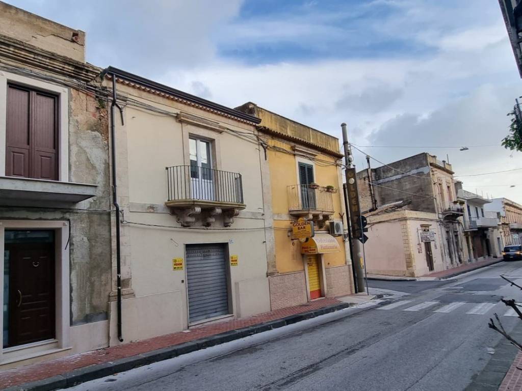 Immobile a Avola in CORSO VITTORIO EMANUELE, 82 - Foto 4