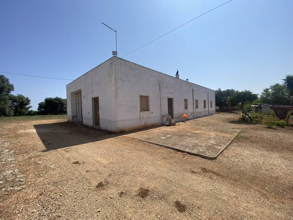 Rustico / casale a Ceglie messapica in contrada circiello - Foto 3