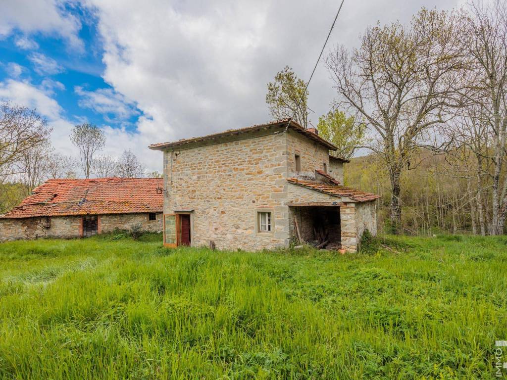 Rustico / casale a Chiusi della verna in Località Pietra - Foto 4