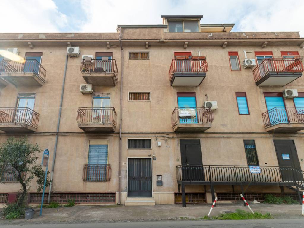 Appartamento a Adrano in Via Casale dei Greci, 34 - Foto 3