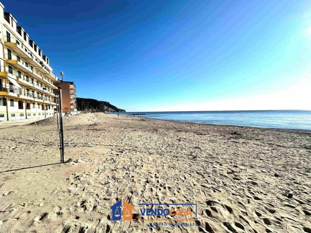 Appartamento a Pietra ligure in Corso Italia, 60 - Foto 2