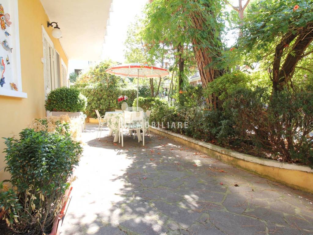Villa a Riccione in Viale Nino Bixio - Foto 5