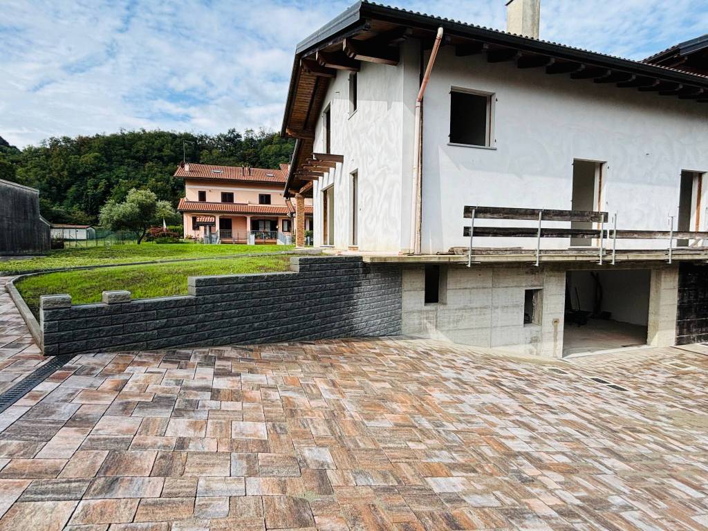 Villa a Serravalle sesia in Viale Sant'Euseo - Foto 2