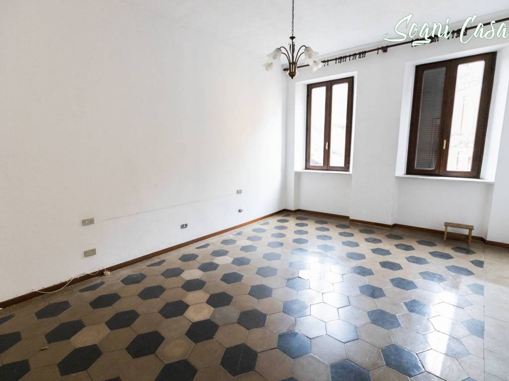 Appartamento a Oleggio in Corso Giacomo Matteotti - Foto 4