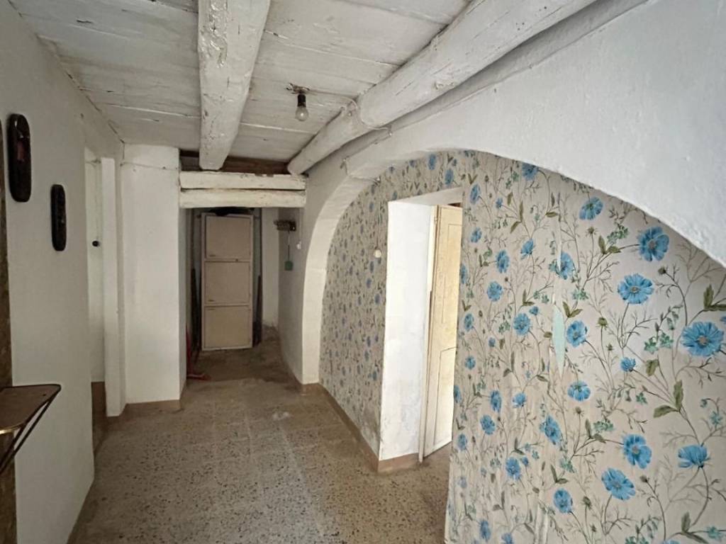 Casa indipendente a Laconi - Foto 4