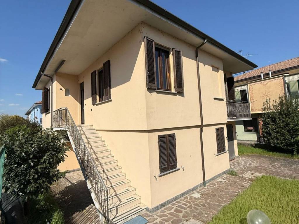 Villa a Garlasco in Via Borgo San Siro - Foto 2