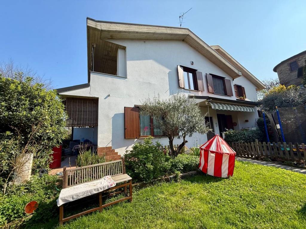 Villa a Verderio in Via Aldo Moro - Foto 3