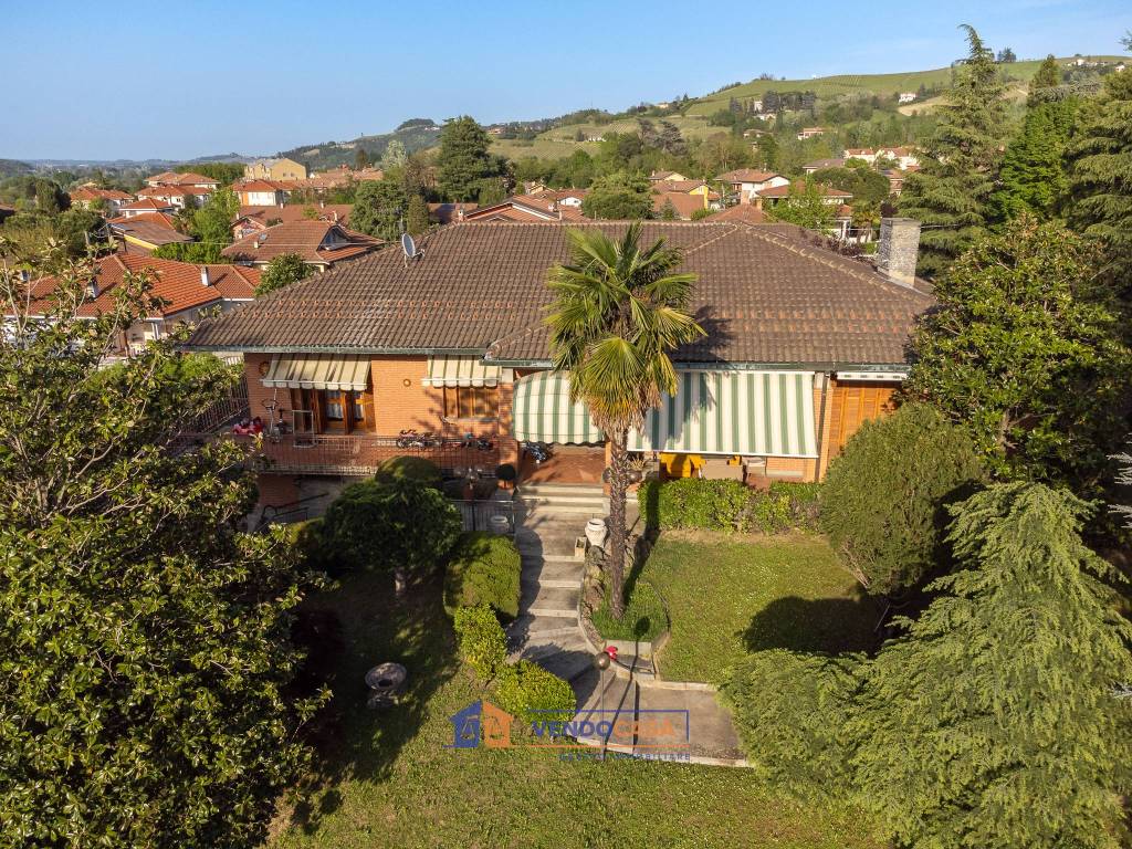 Villa a Canelli in Via Giovanni Carlo Aliberti - Foto 3