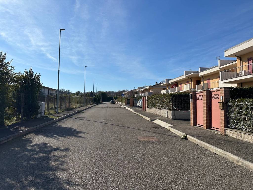 Appartamento a Capodimonte in Via Isola Martana 159 - Foto 5