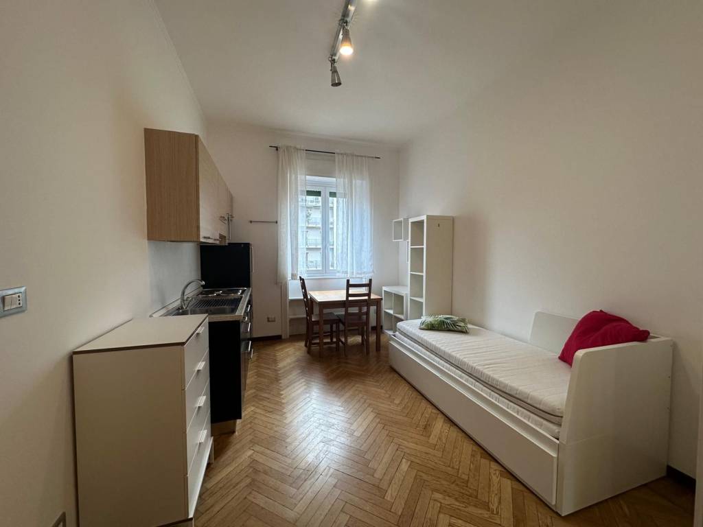 Appartamento a Milano in Via Curtatone, 25 - Foto 1
