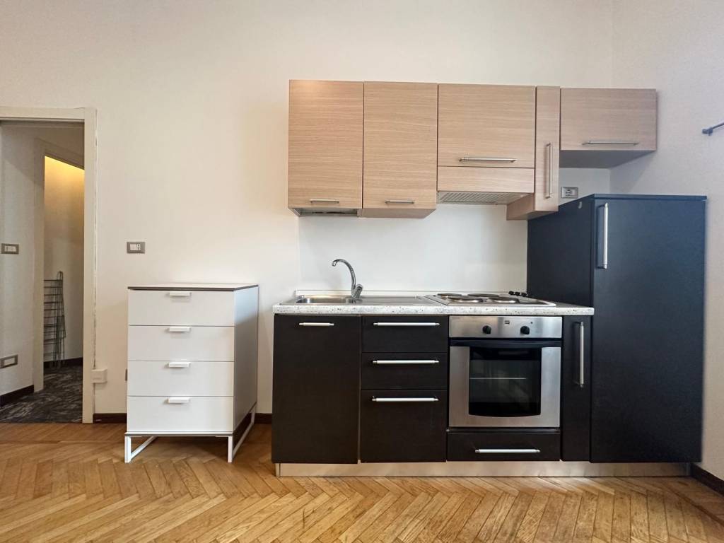 Appartamento a Milano in Via Curtatone, 25 - Foto 3