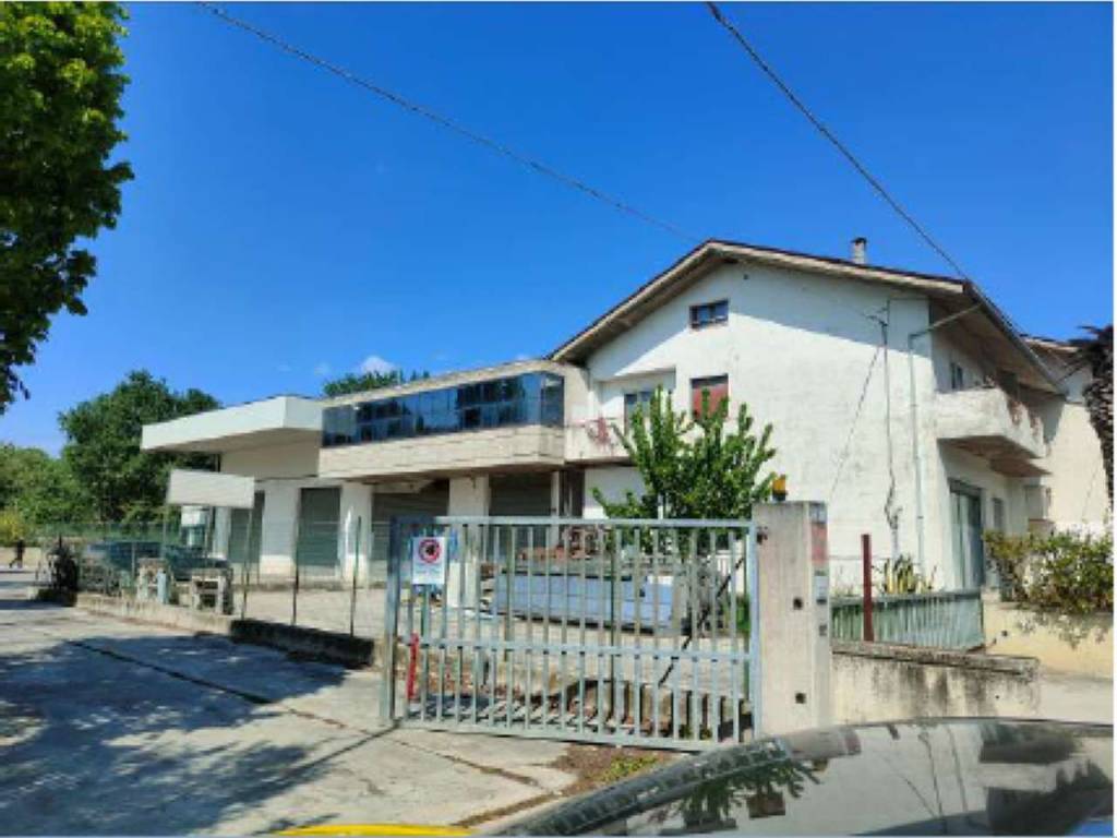 Immobile a Colonnella in Strada Provinciale - Contrada San Giovanni 1 - Foto 2