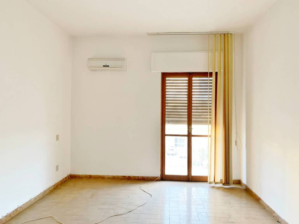 Appartamento a Catanzaro in viale Vincenzo De Filippis - Foto 2