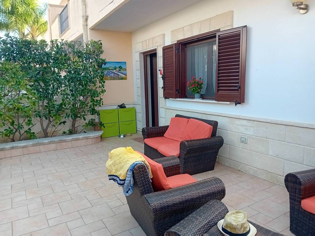 Villa a Maruggio in Via Giosuè Carducci - Foto 2