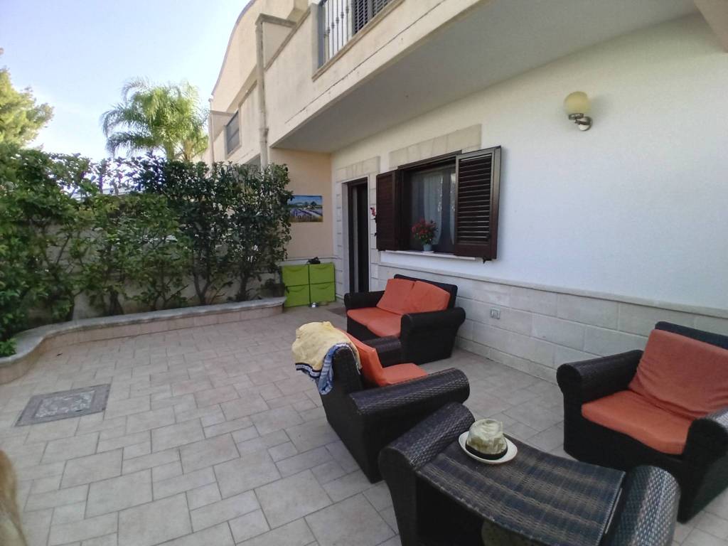 Villa a Maruggio in Via Giosuè Carducci - Foto 3