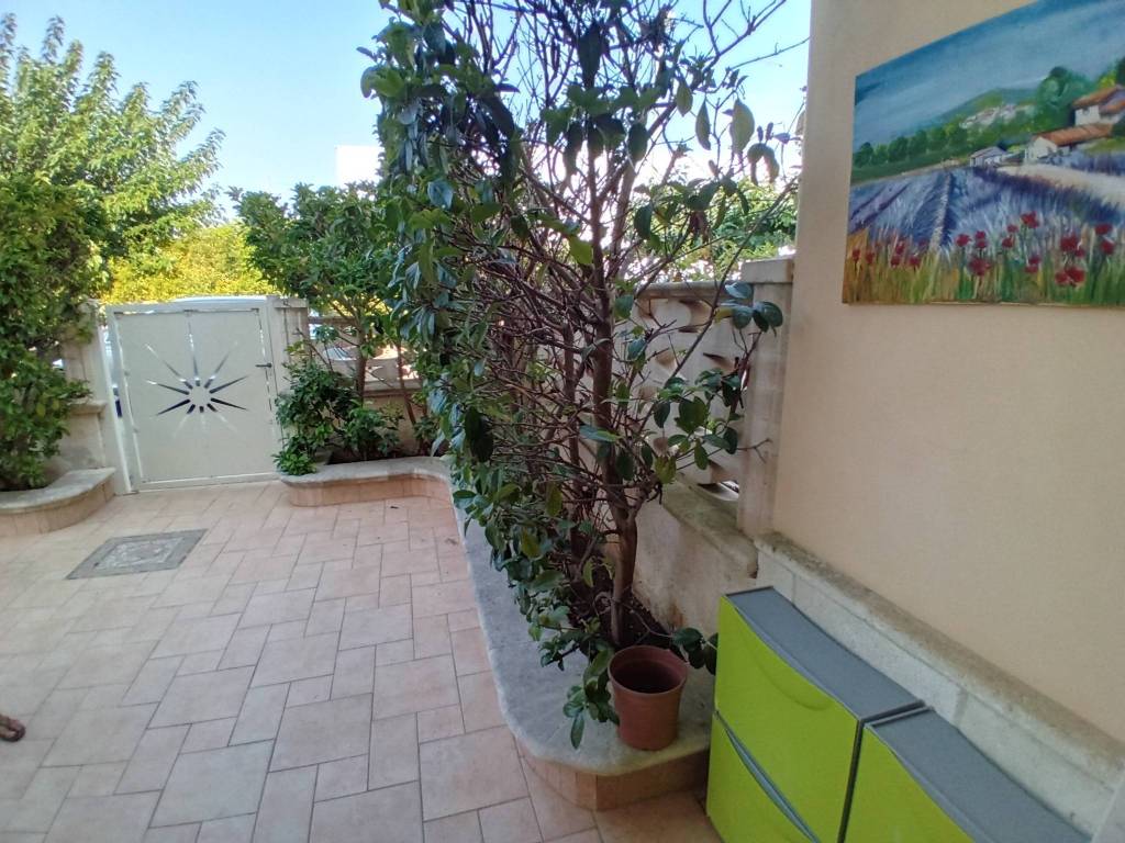 Villa a Maruggio in Via Giosuè Carducci - Foto 4