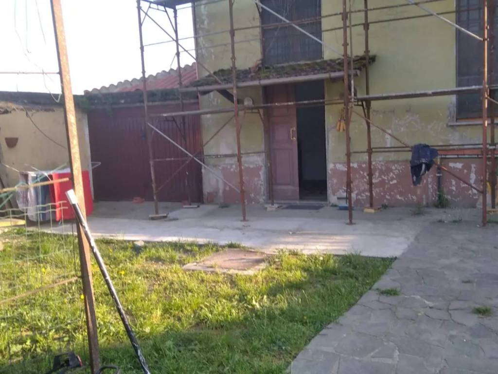 Casa indipendente a Cella dati in Via Dante Alighieri - Foto 2