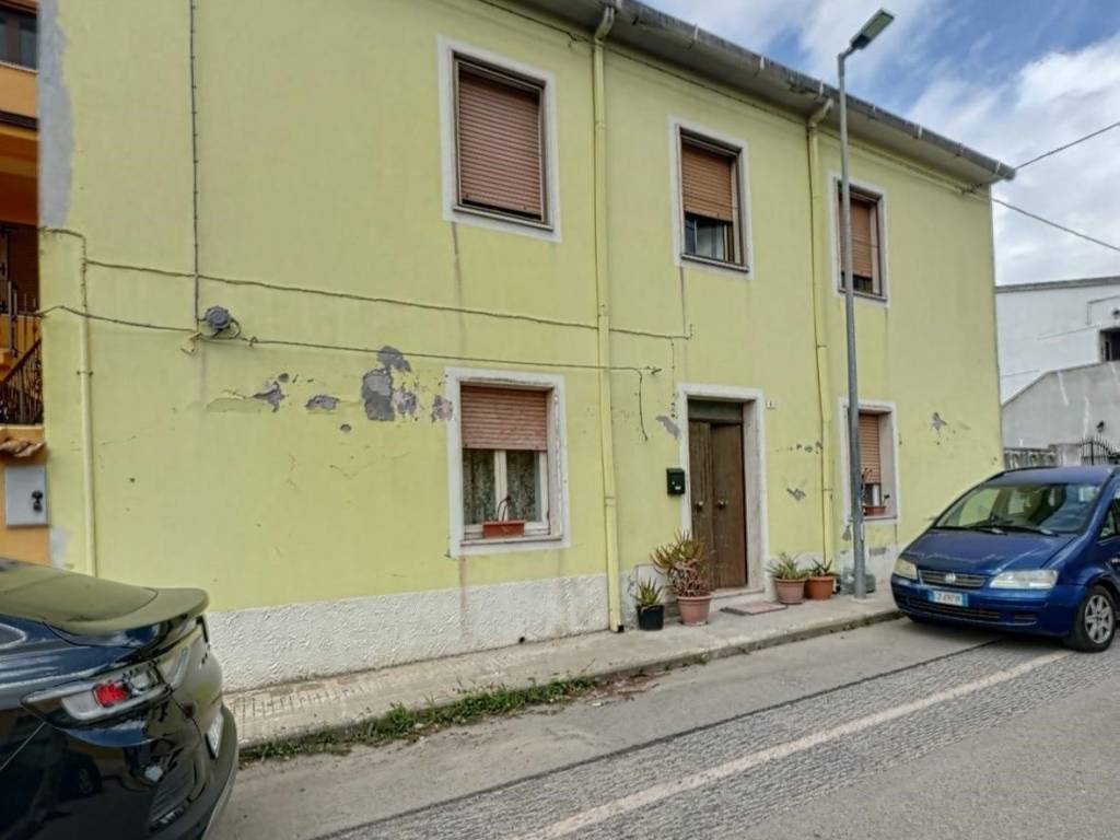 Casa indipendente a Ploaghe in Via Goceano - Foto 2