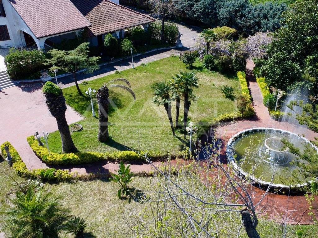Villa a Montecorvino pugliano in Via Vincenzo Bellini, 5 - Foto 2
